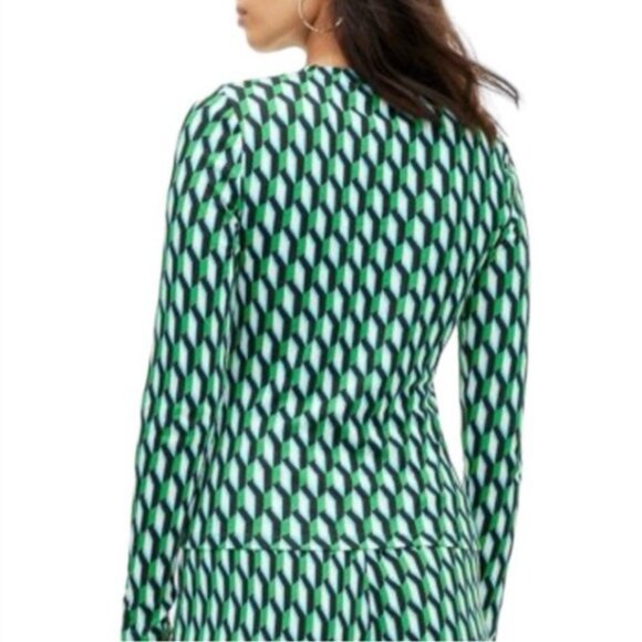 DVF Crewneck Arrow Geo Green Long Sleeve Top NwoT Size LARGE - Picture 2 of 6